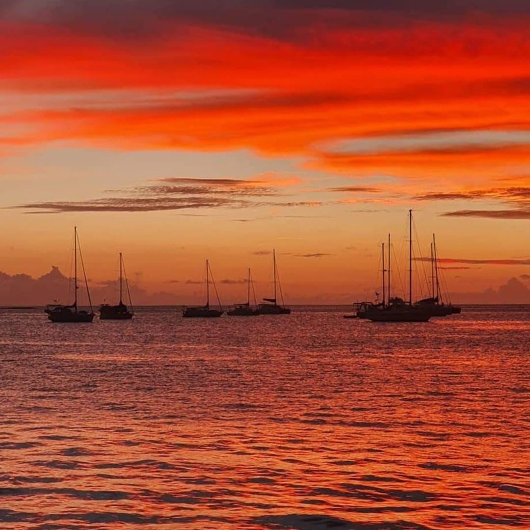 sunset tahiti