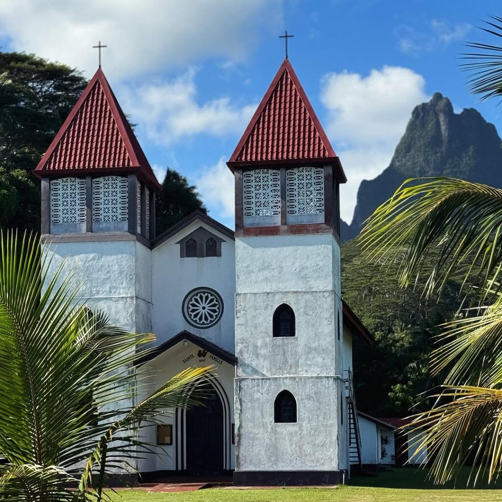 tahitis church